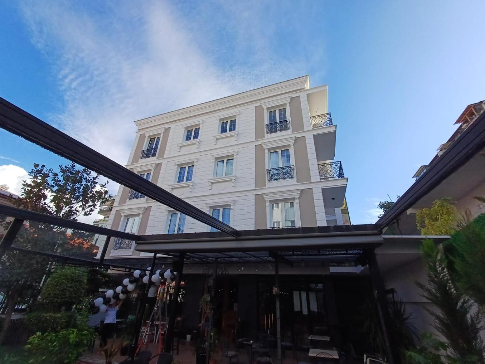 Oxygen Boutique Hotel Tirana Bagian luar foto
